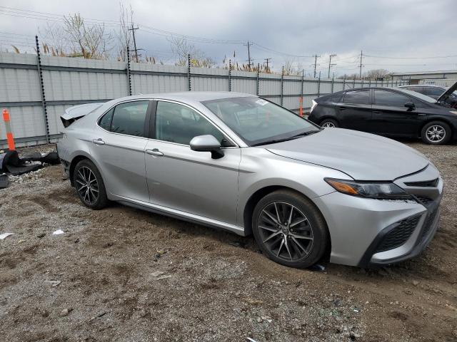  TOYOTA CAMRY 2021 Серебристый
