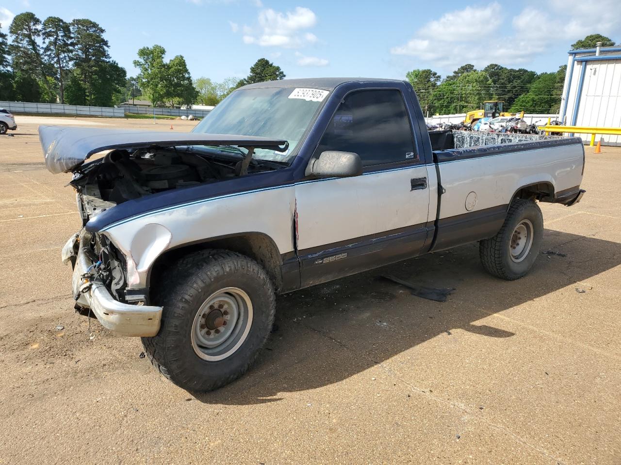 1989 Chevrolet Gmt-400 C2500 for Sale in Longview, TX - Front End