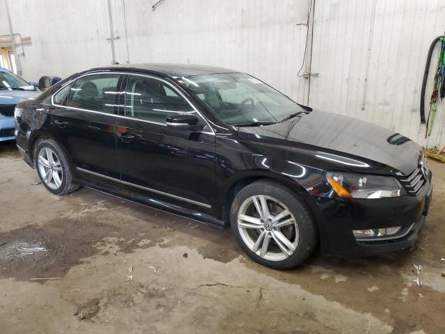  VOLKSWAGEN PASSAT 2015 Черный