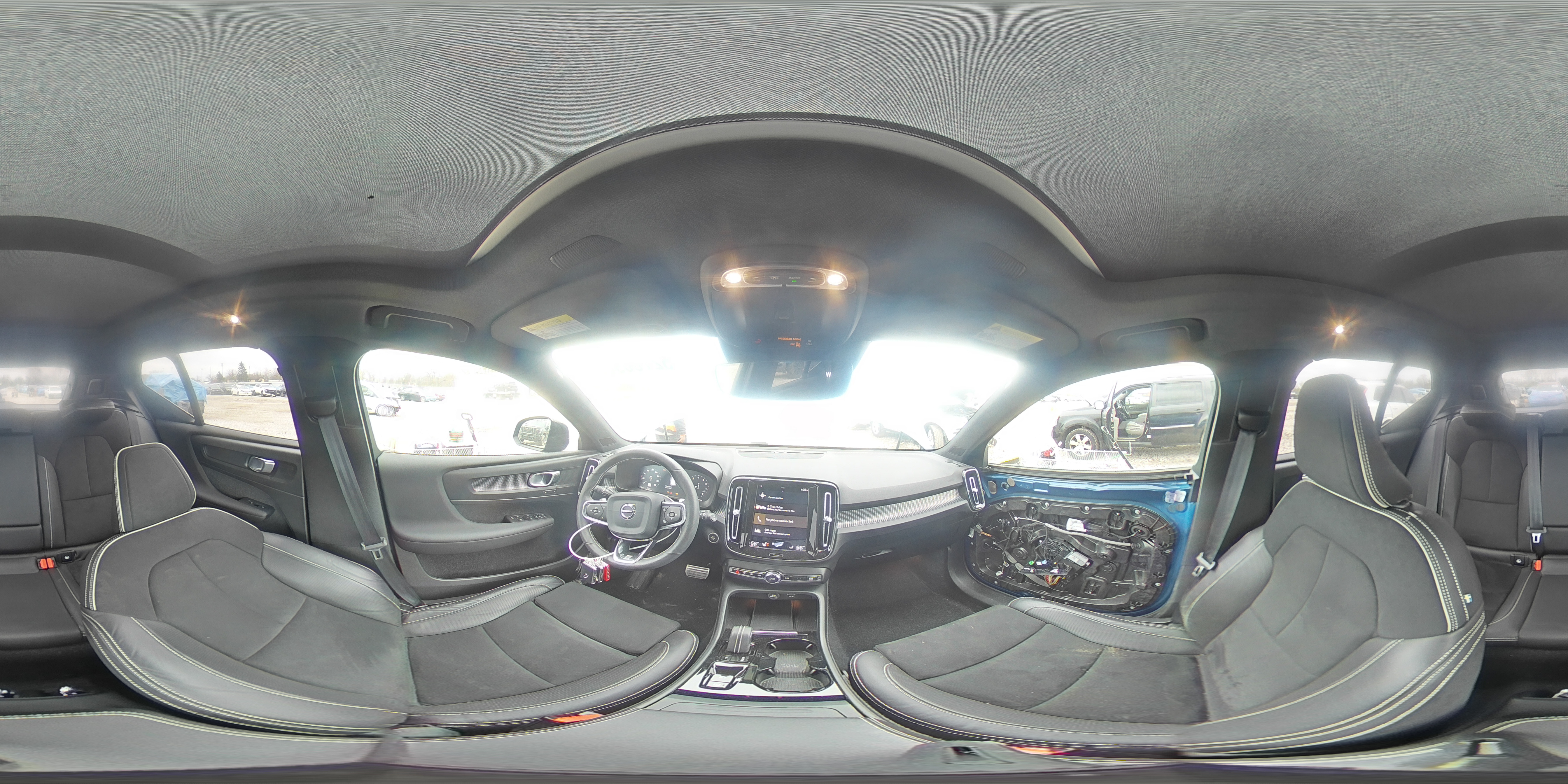 2020 Volvo Xc40 T5 R-Design VIN: YV4162UM0L2307461 Lot: 52766965