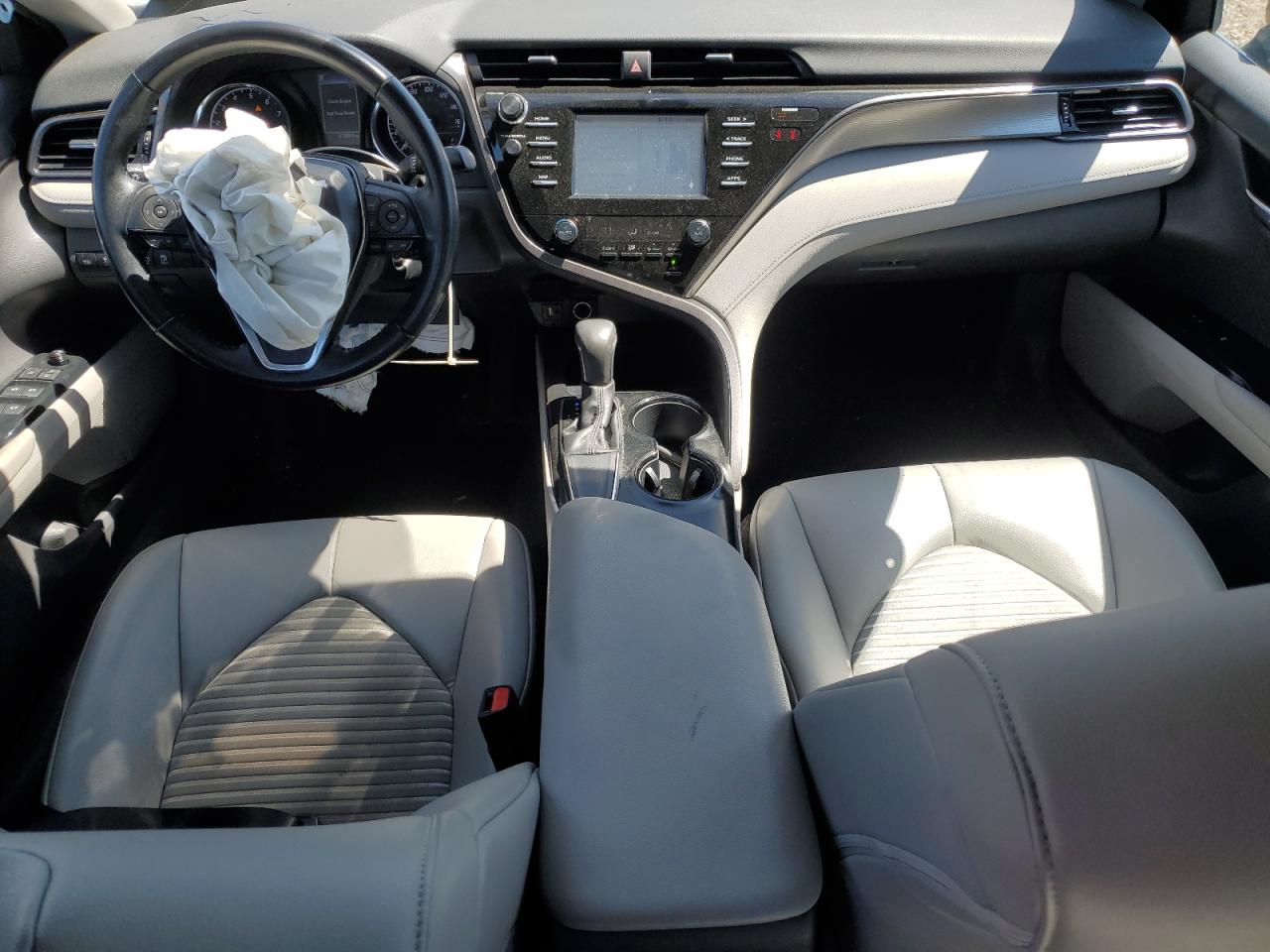 4T1B11HK2KU732803 2019 Toyota Camry L