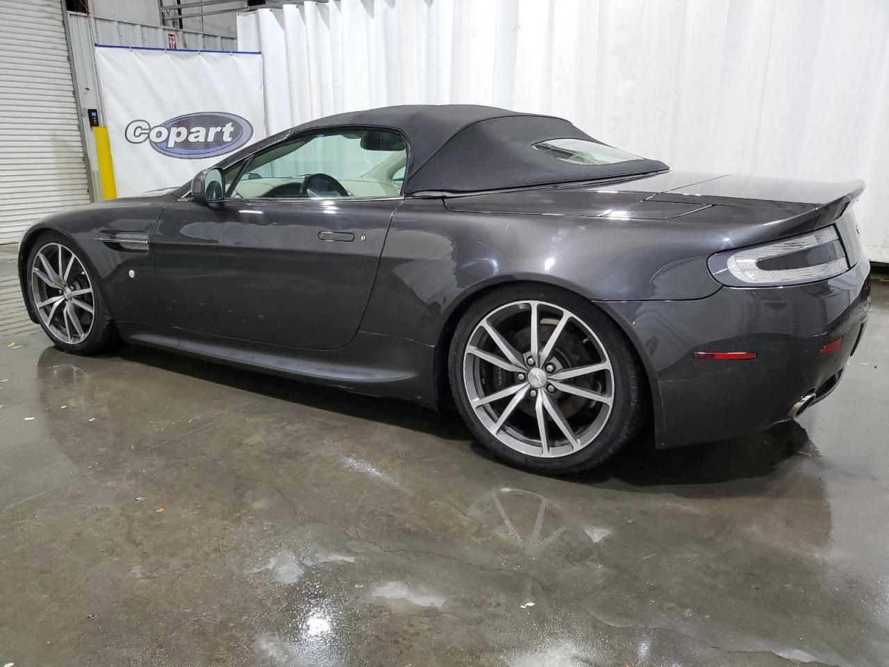 SCFEFBBCXAGD13755 Auction: COPART Lot: 52372665 Location: MO - SPRINGFIELD SCFEFBBCXAGD13755 ASTON MARTIN ALL MODELS 2010 GRAY Photo 2