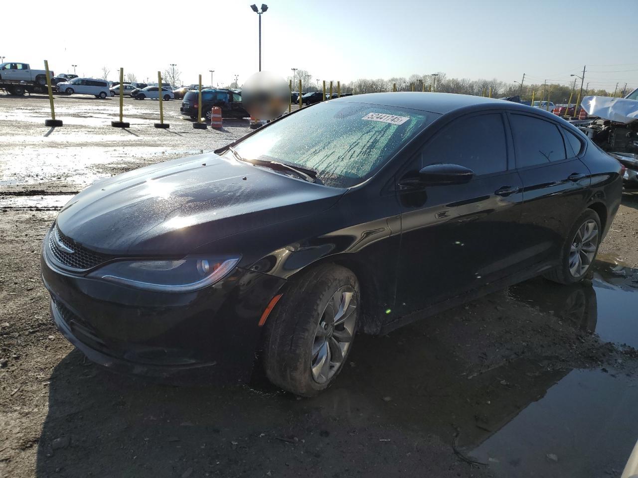 2015 Chrysler 200 S продається в Indianapolis, IN - Side
