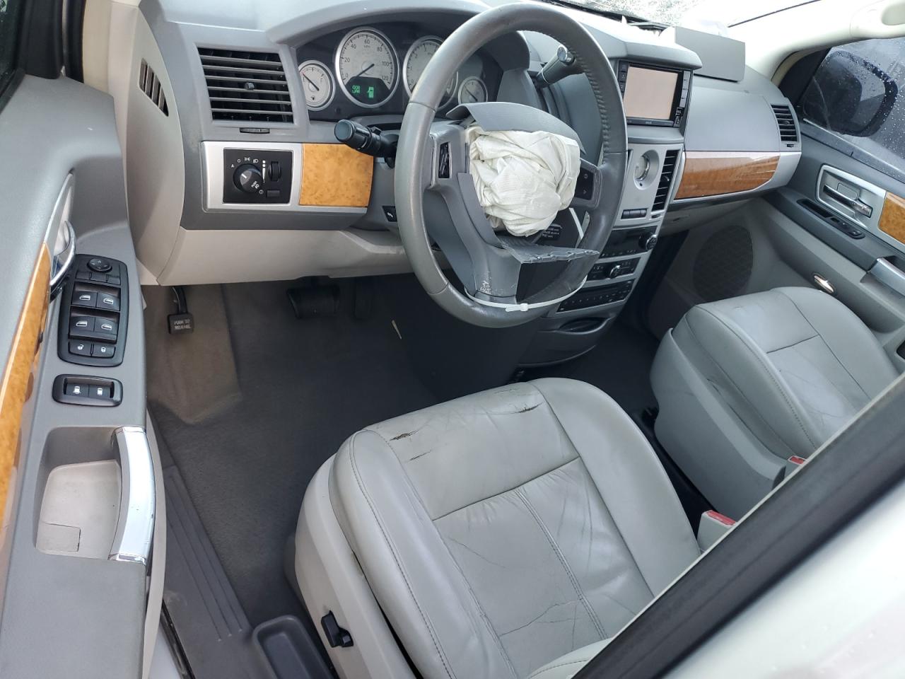 2009 Chrysler Town & Country Limited VIN: 2A8HR64X99R565460 Lot: 54906315