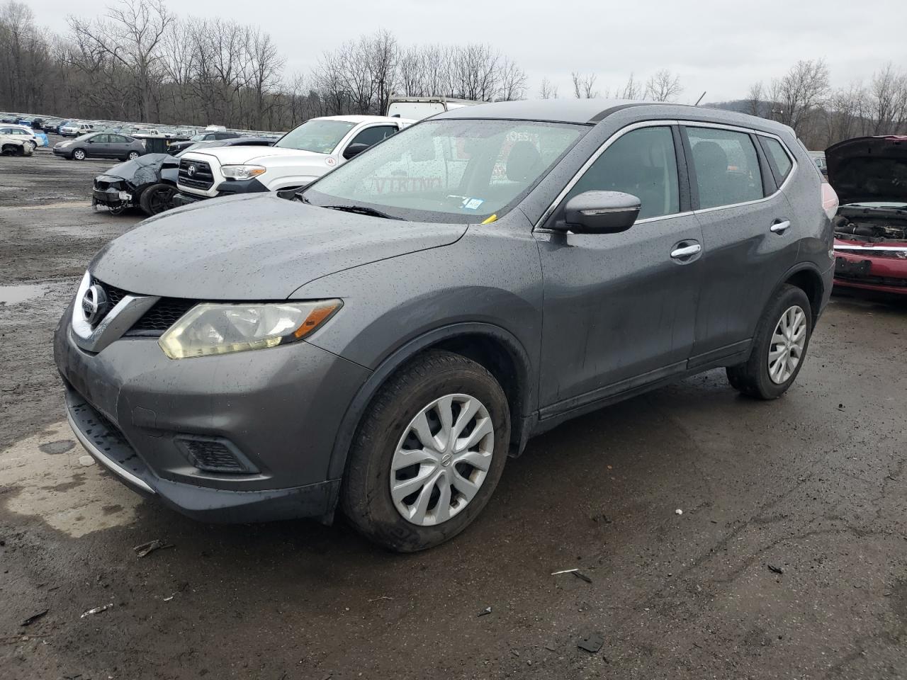 2014 Nissan Rogue S for Sale in Marlboro, NY - Front End