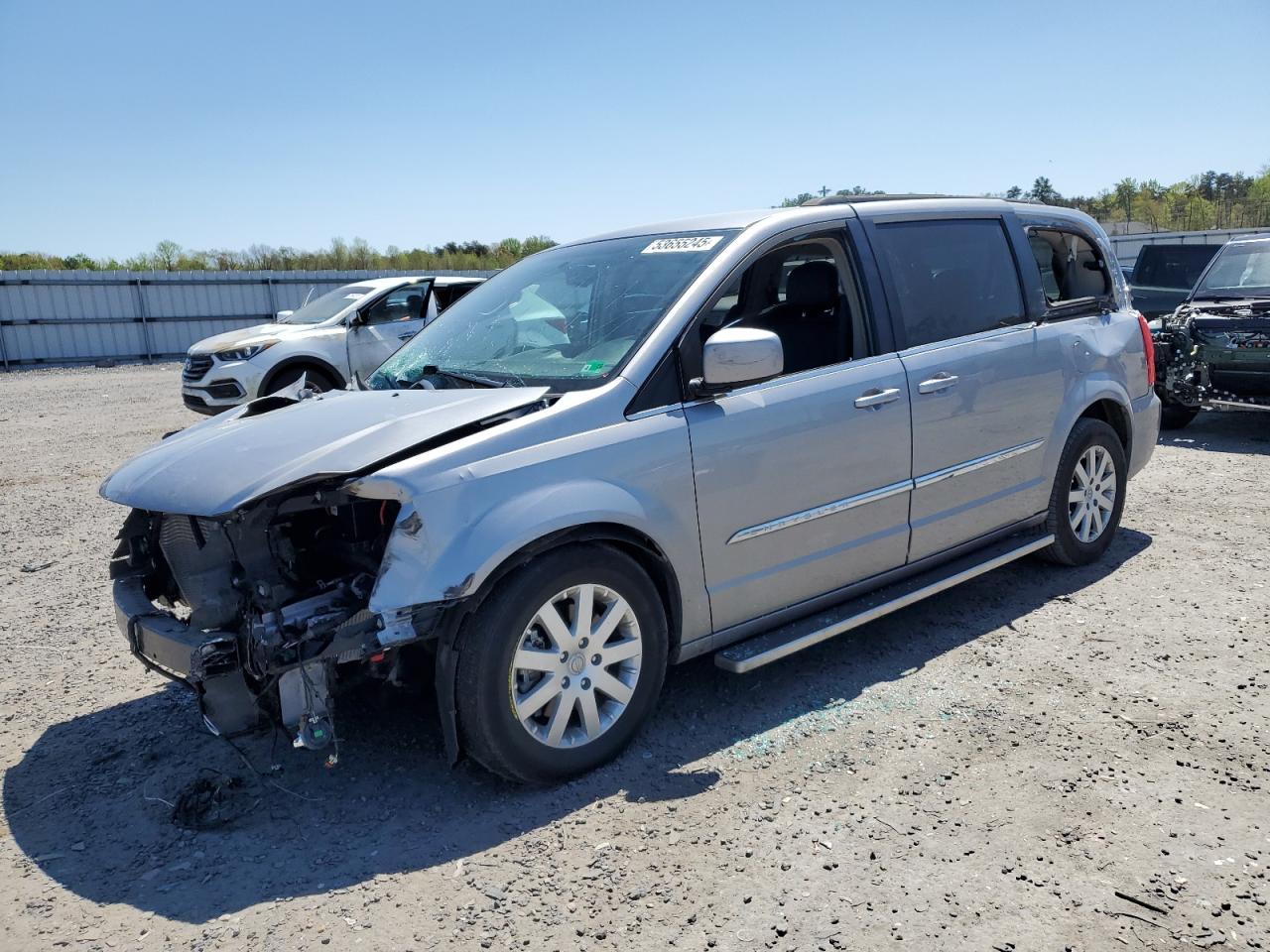 2016 Chrysler Town & Country Touring