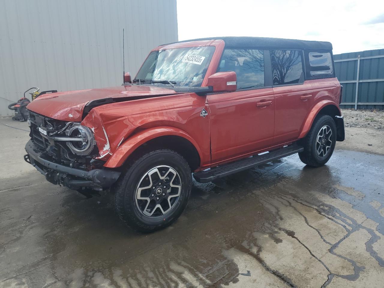 2023 Ford Bronco Base