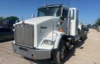 2017 Kenworth Construction T800 for Sale in Wilmer, TX - Minor Dent/Scratches