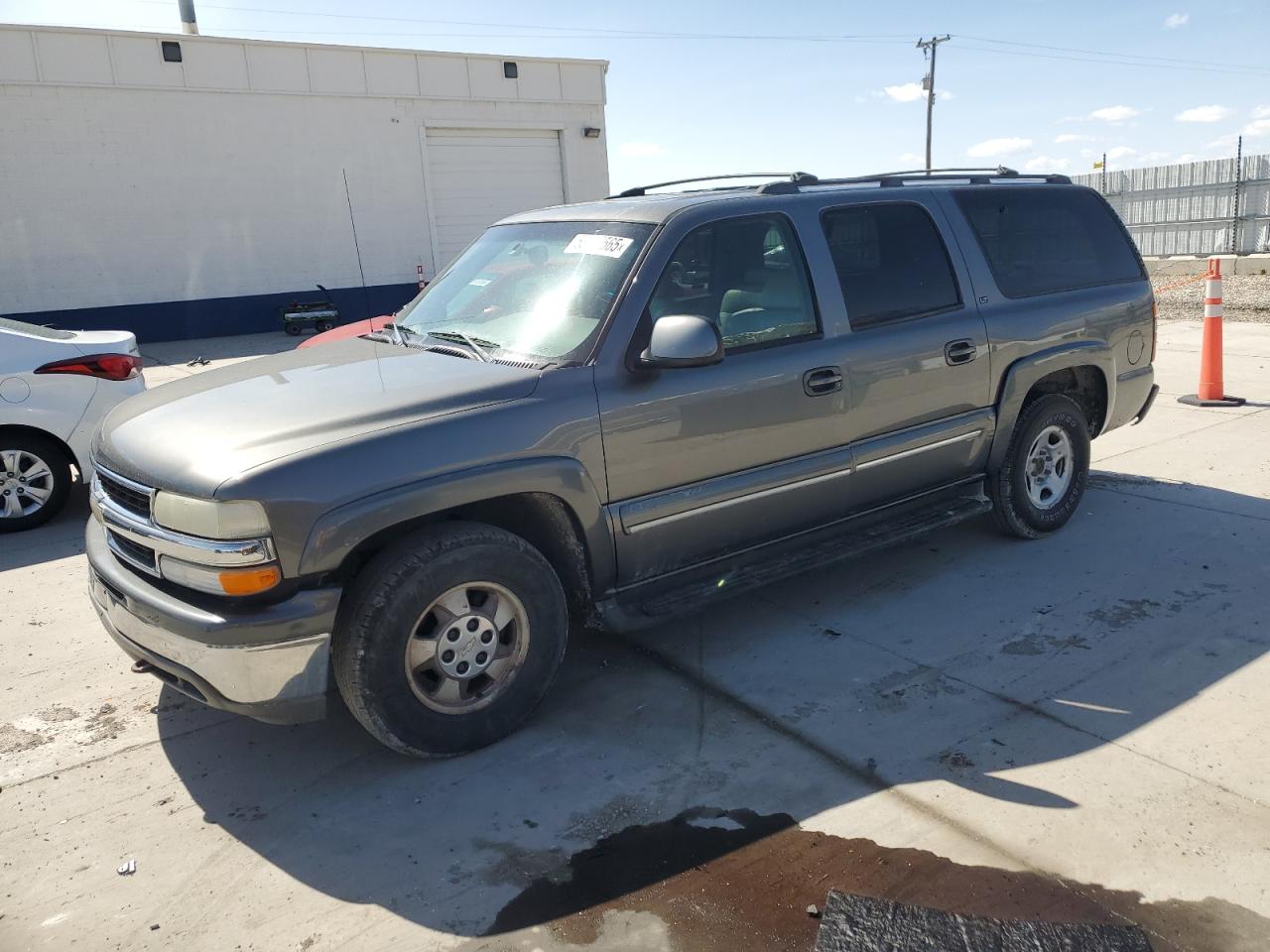 2001 Chevrolet Suburban K1500 продається в Farr West, UT - Minor Dent/Scratches