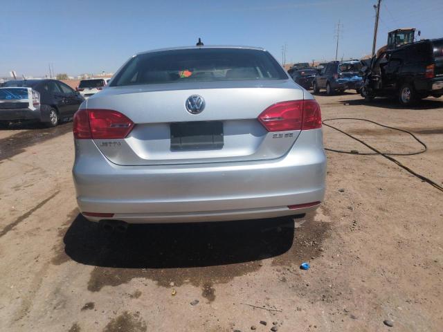  VOLKSWAGEN JETTA 2013 Srebrny