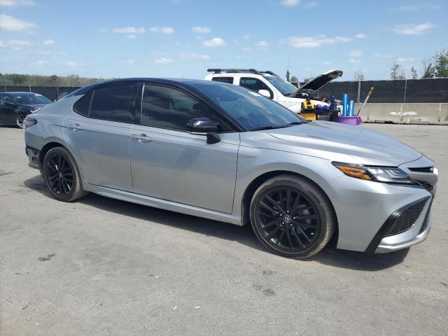  TOYOTA CAMRY 2023 Серебристый