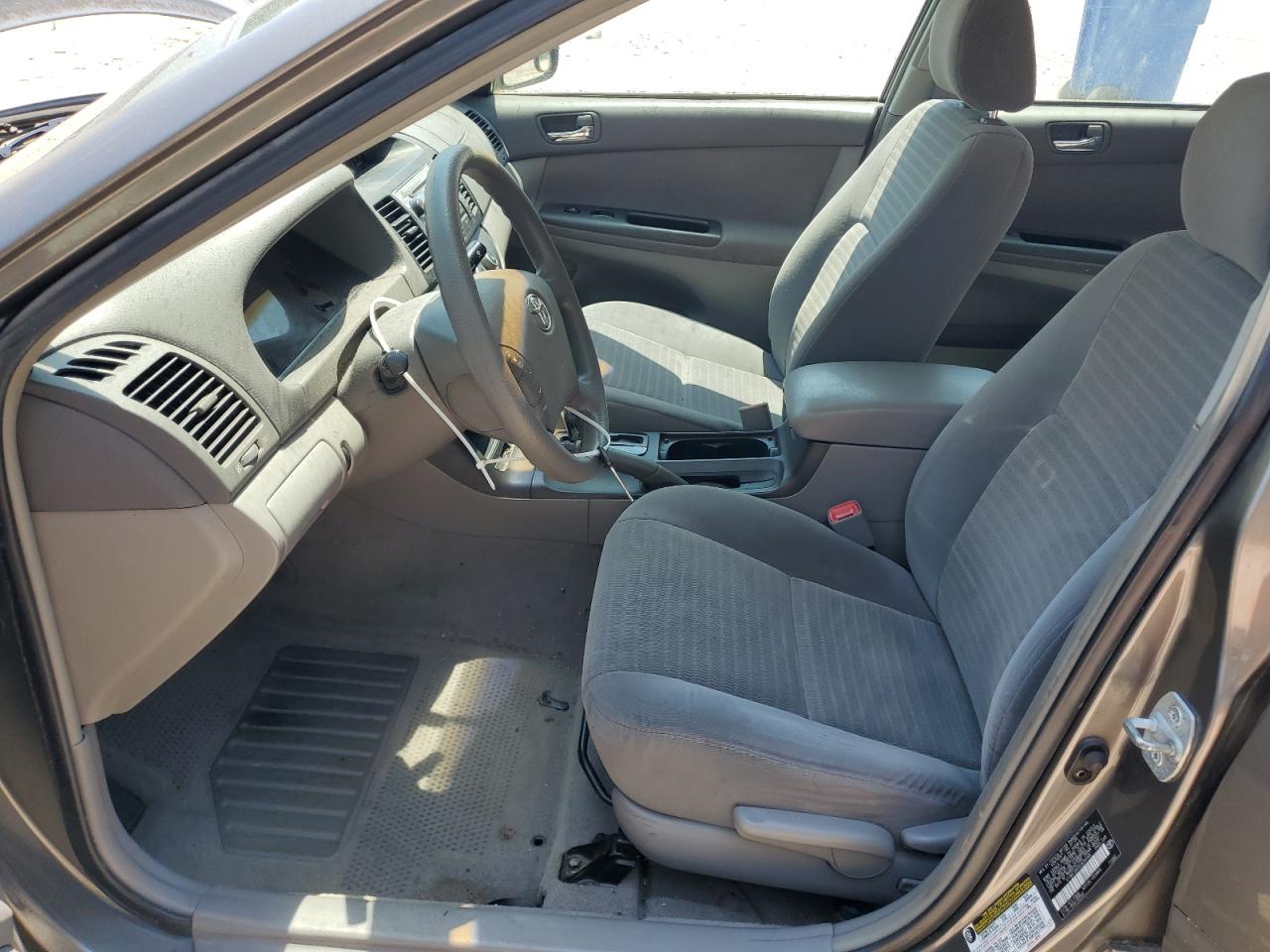 2005 Toyota Camry Le VIN: 4T1BE32KX5U638469 Lot: 53885385