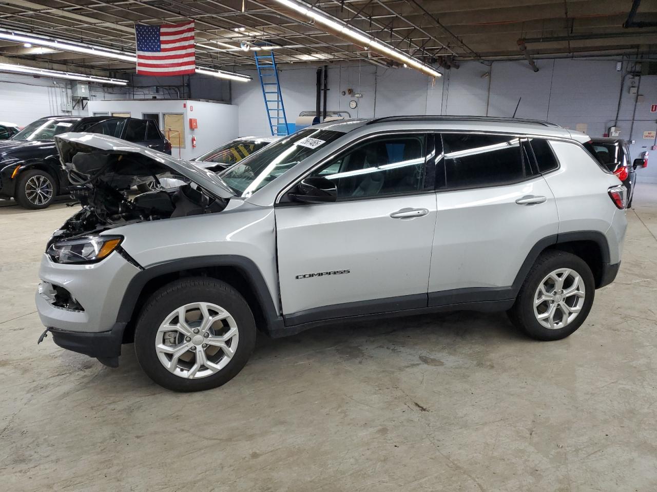 2024 Jeep Compass Latitude for Sale in Wheeling, IL - Front End