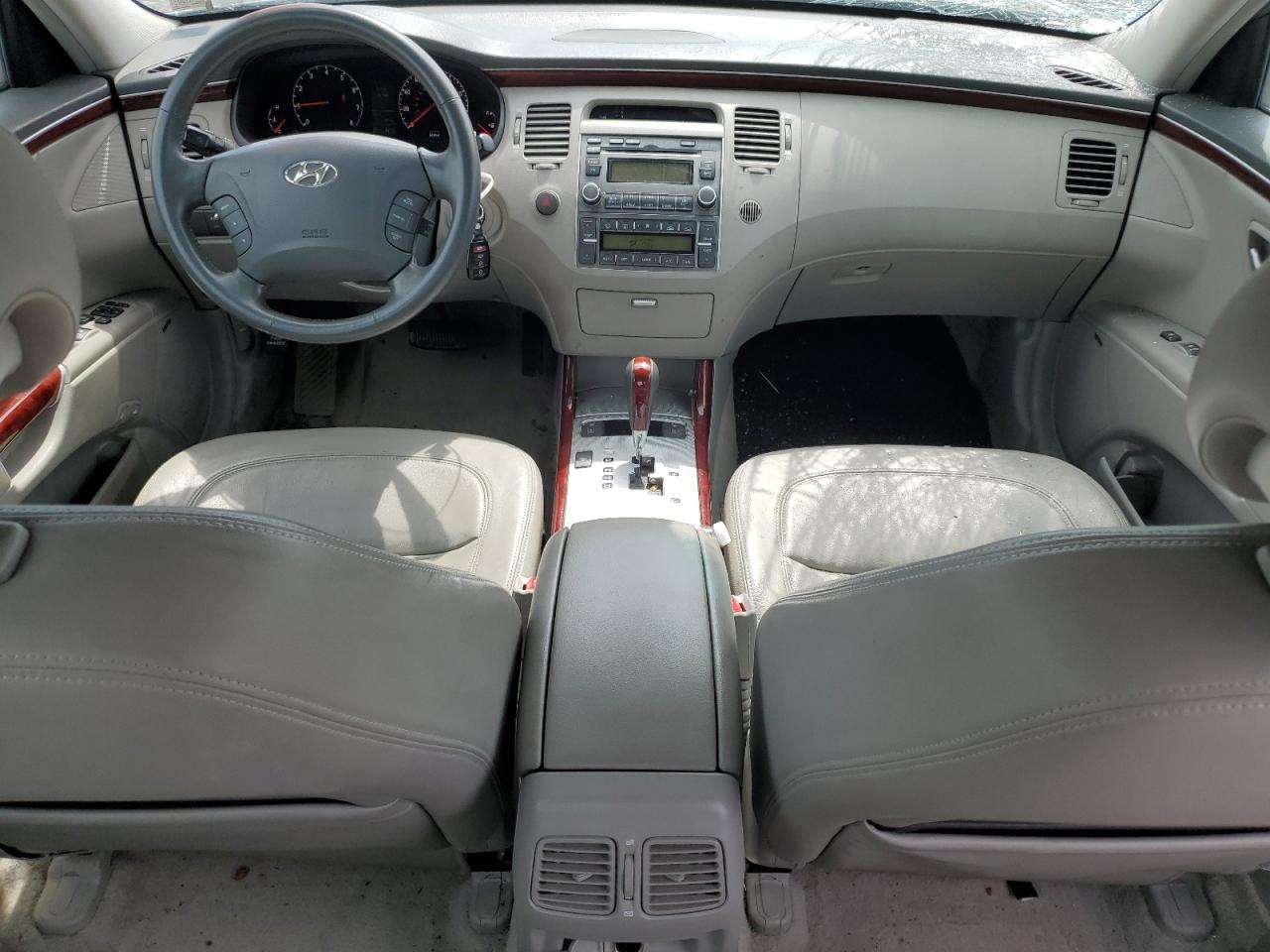 2008 Hyundai Azera Se VIN: KMHFC46F88A253833 Lot: 54933435
