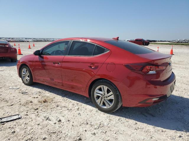  HYUNDAI ELANTRA 2019 Красный