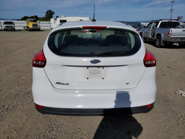  FORD FOCUS 2017 Белы