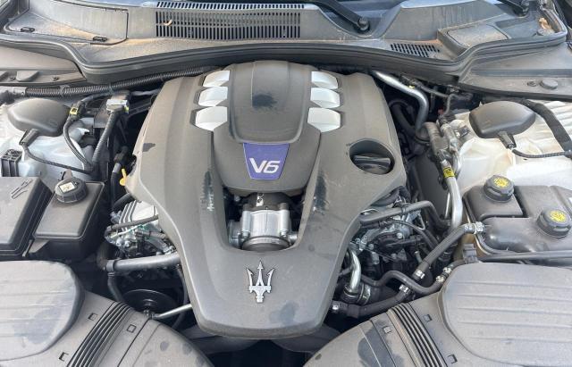 Sedans MASERATI QUATTROPOR 2017 Biały
