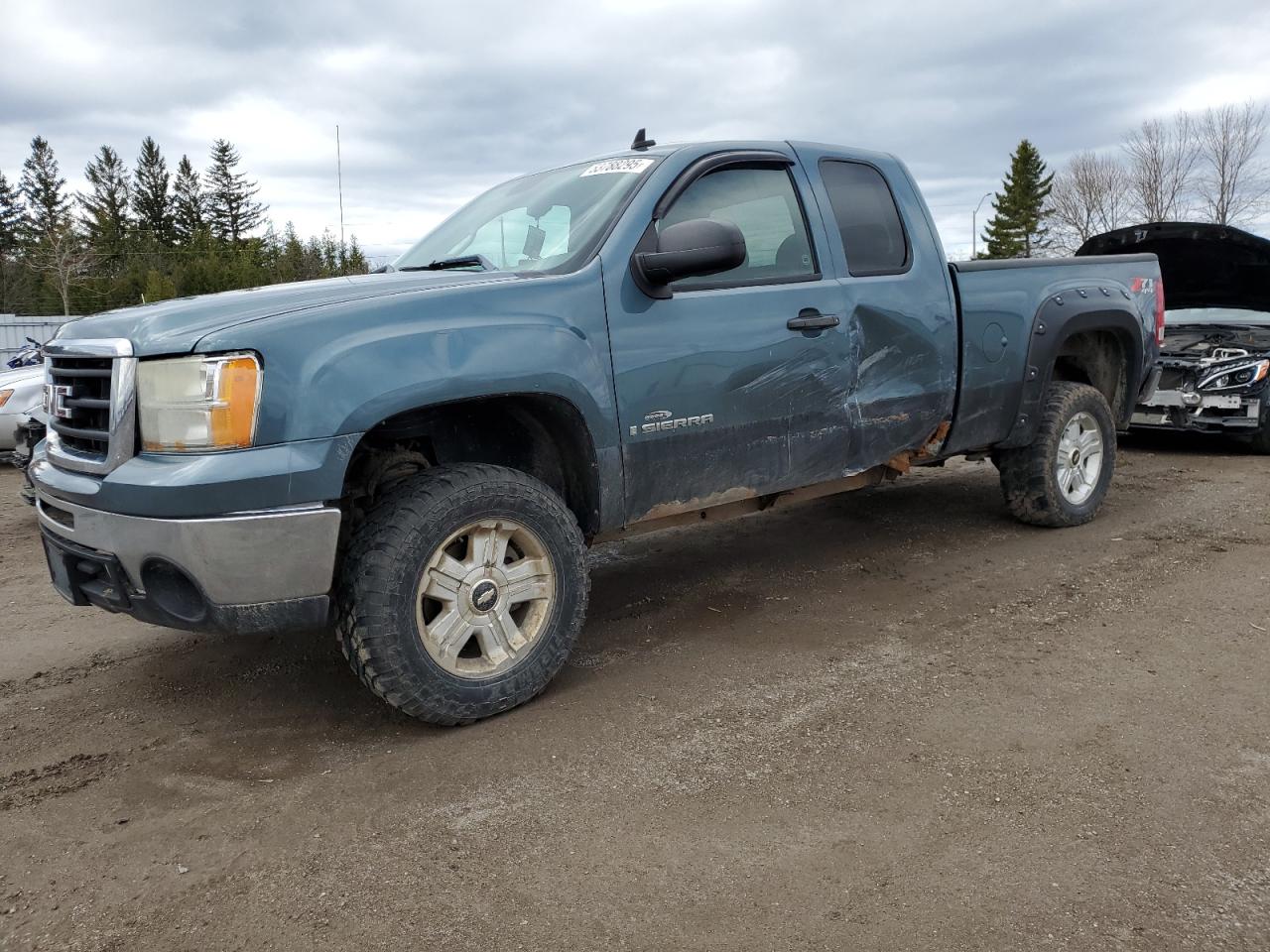2009 Gmc Sierra K1500 продається в Bowmanville, ON - Side