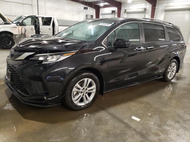 2023 Toyota Sienna Xse