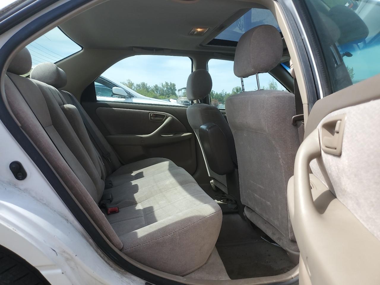 1999 Toyota Camry Le VIN: JT2BG28K3X0321443 Lot: 54210745