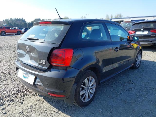 2015 VOLKSWAGEN POLO SE TS