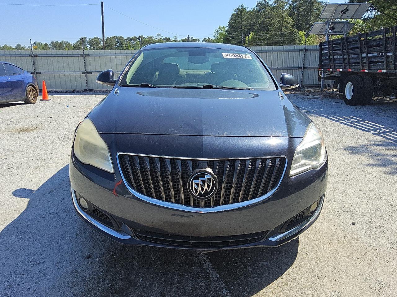 2014 Buick Regal for Sale in Ellenwood, GA - Minor Dent/Scratches