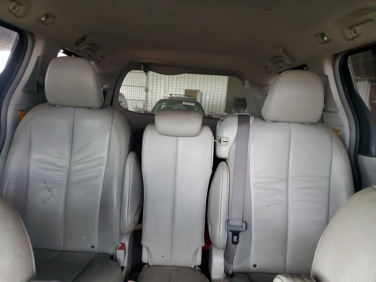 2011 Toyota Sienna Xle VIN: 5TDYK3DC0BS026844 Lot: 53668865