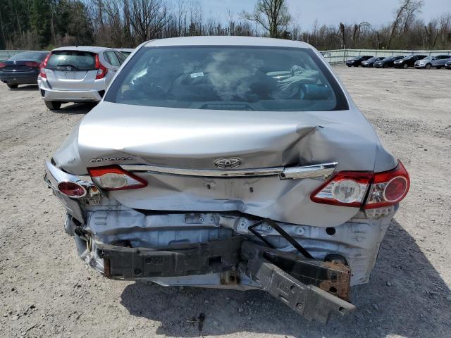  TOYOTA COROLLA 2012 Srebrny