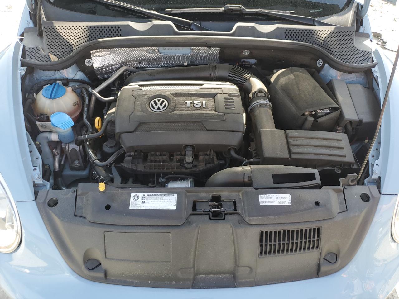 2015 Volkswagen Beetle 1.8T VIN: 3VWJ07AT1FM636046 Lot: 51453665