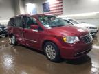 2015 Chrysler Town & Country Touring იყიდება Elgin-ში, IL - Side