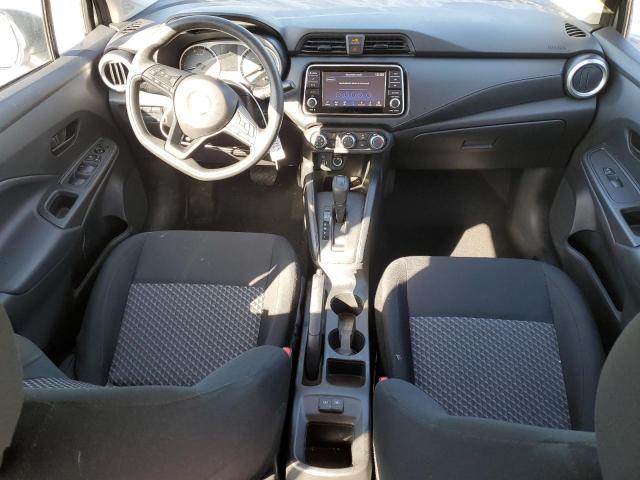  NISSAN VERSA 2024 Серебристый