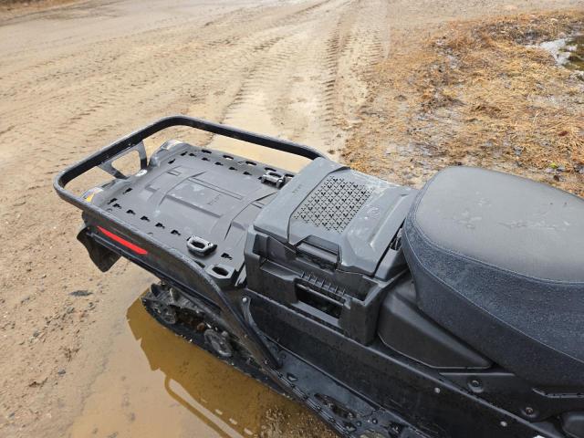 2024 SKIDOO EXPEDITION  