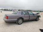 1995 Lincoln Town Car Signature for Sale in New Braunfels, TX - Front End