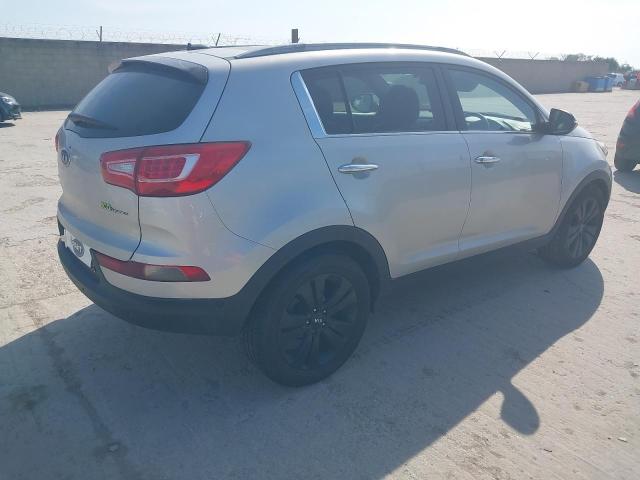 2012 KIA SPORTAGE 3