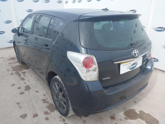 2015 TOYOTA VERSO TREN