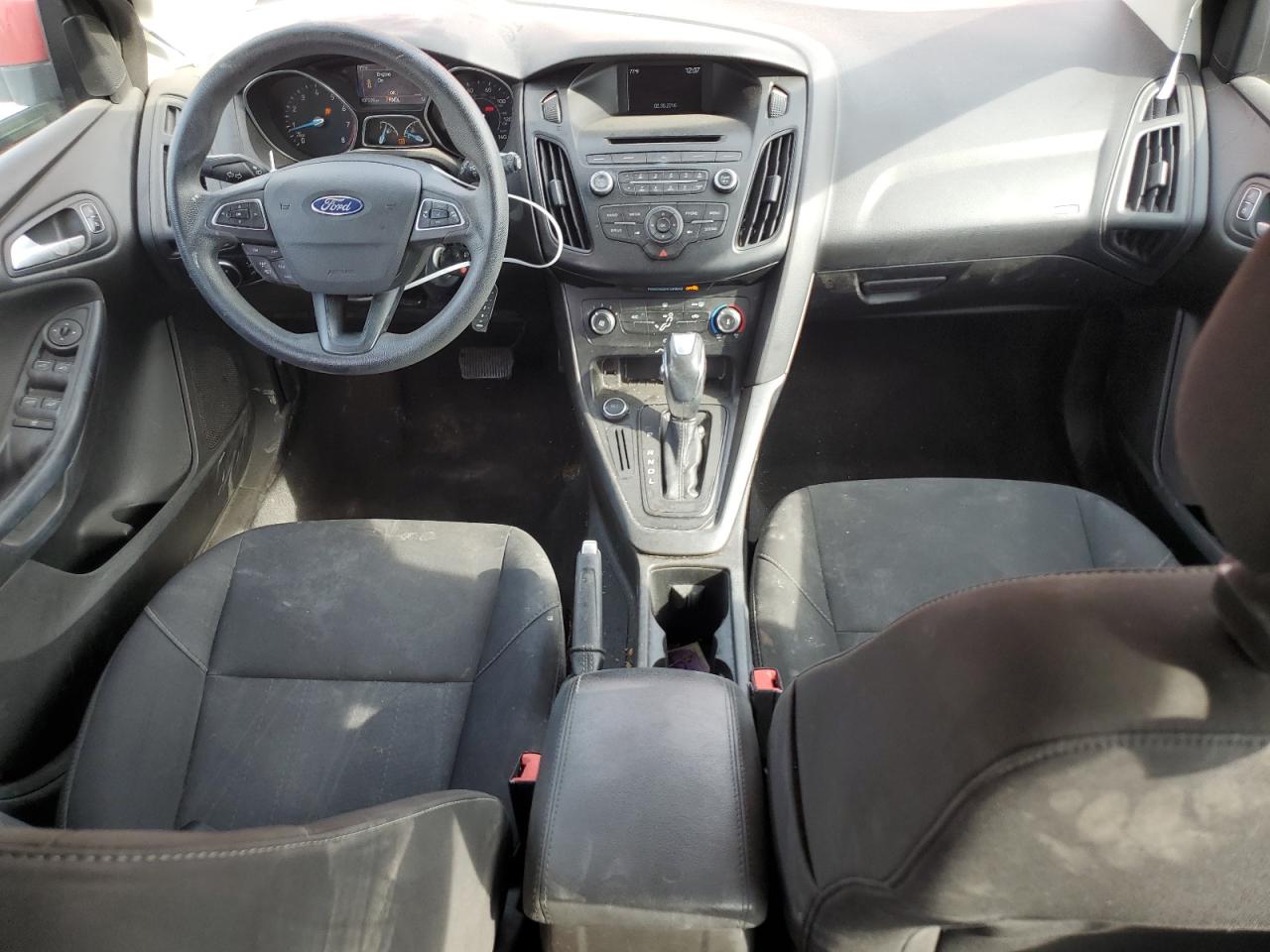 2016 Ford Focus Se VIN: 1FADP3K2XGL294289 Lot: 52801035