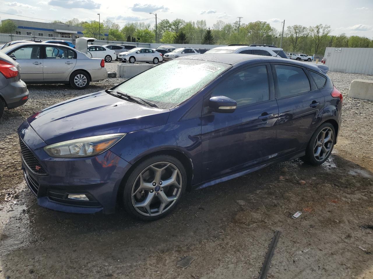 2016 Ford Focus St იყიდება Louisville-ში, KY - Hail