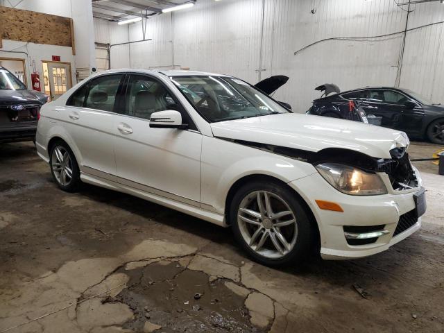  MERCEDES-BENZ C-CLASS 2013 Белы