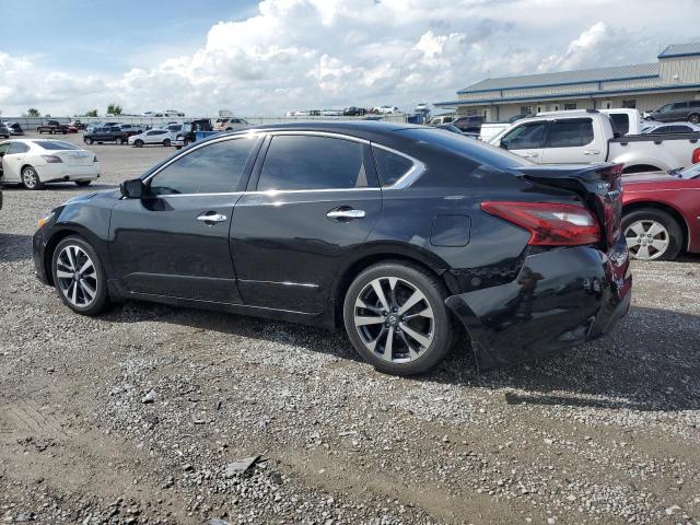  NISSAN ALTIMA 2017 Czarny