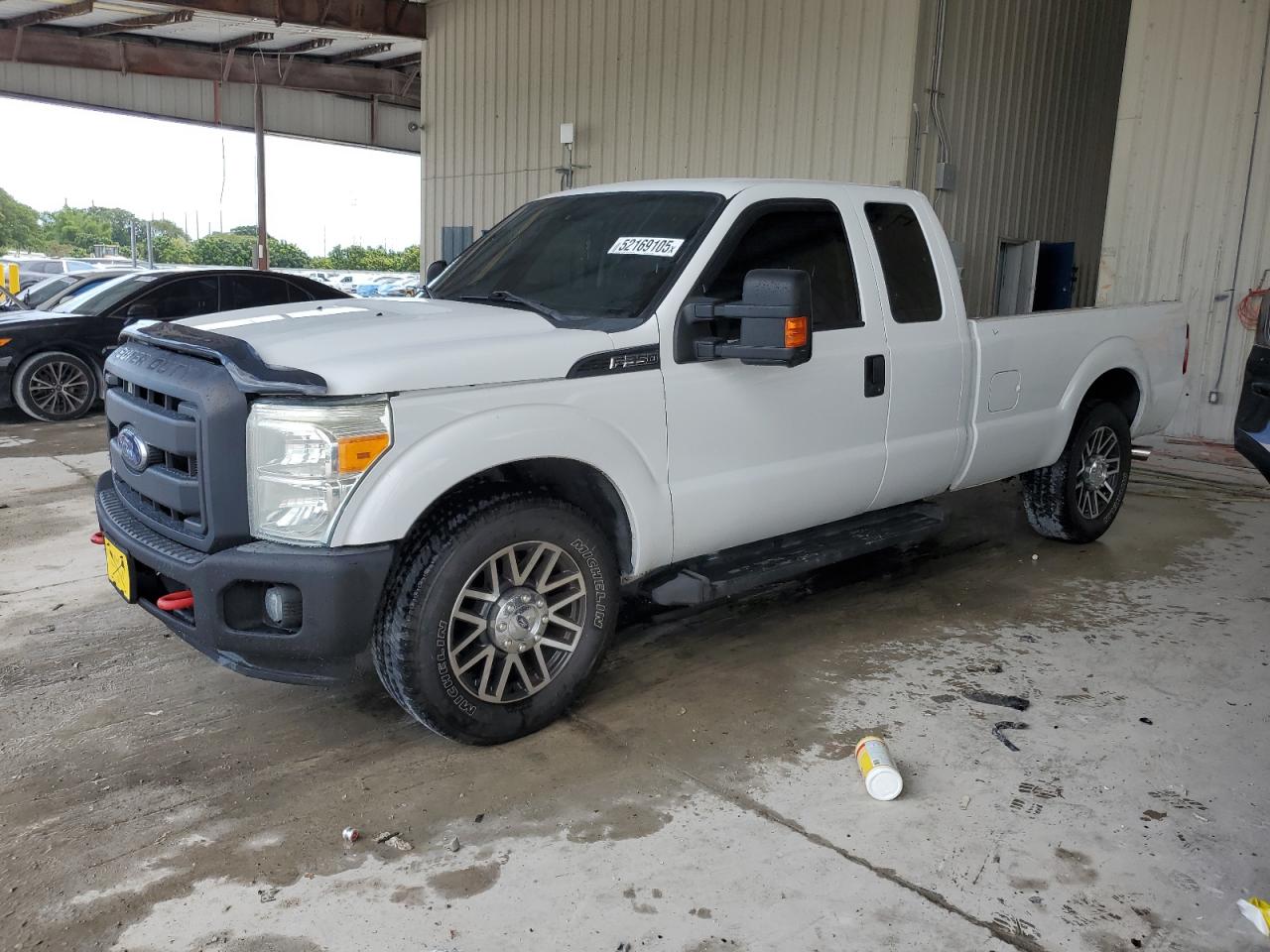 2014 Ford F350 Super Duty for Sale in Homestead, FL - Rear End