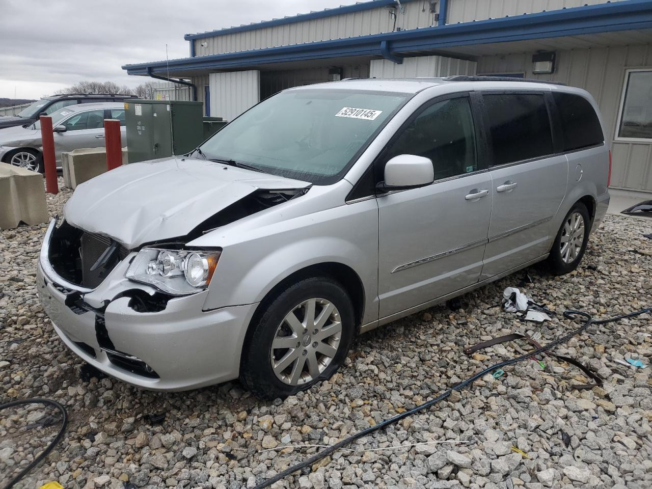 2012 Chrysler Town & Country Touring L en Venta en Wayland, MI - Front End