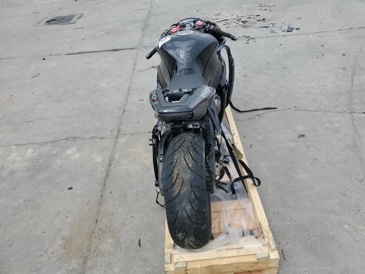 2011 Kawasaki Zx1000 J VIN: JKAZXCJ10BA000924 Lot: 53707395