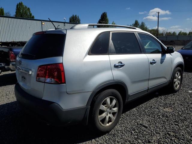  KIA SORENTO 2013 Srebrny