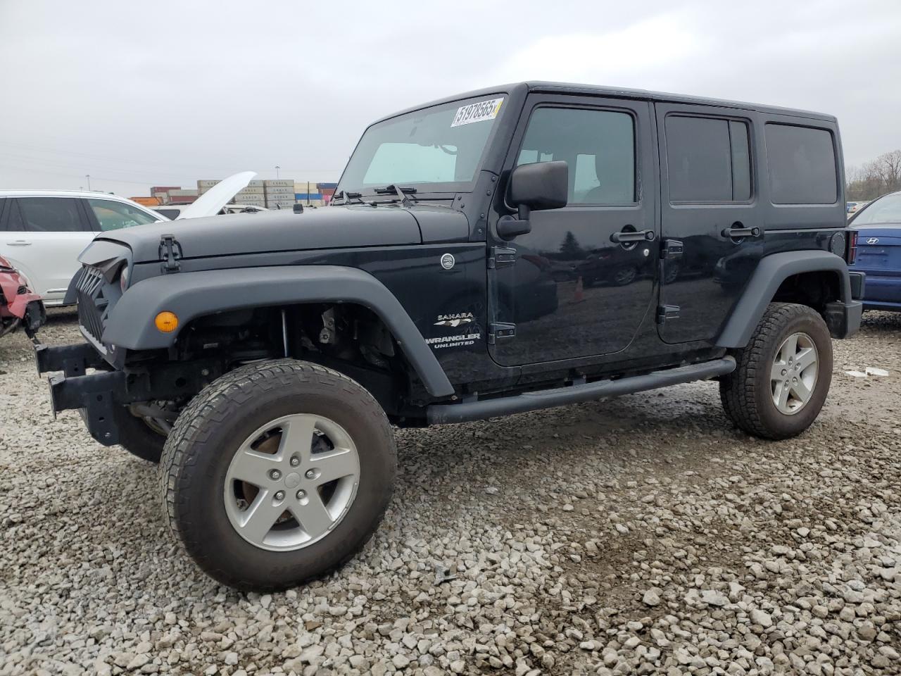 2016 Jeep Wrangler Unlimited Sahara for Sale in Columbus, OH - Minor Dent/Scratches
