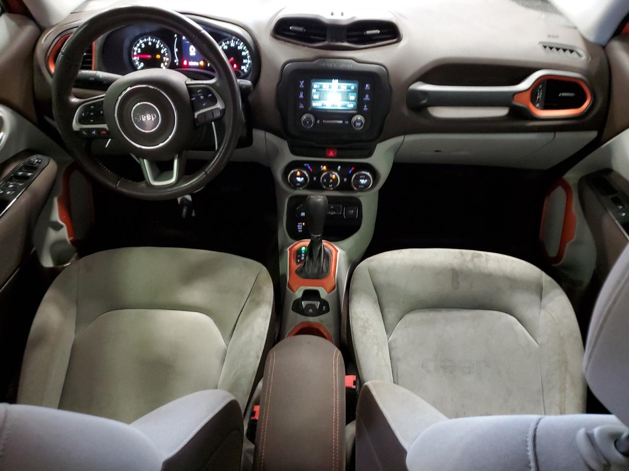 2015 Jeep Renegade Latitude VIN: ZACCJBBTXFPB77333 Lot: 55078695