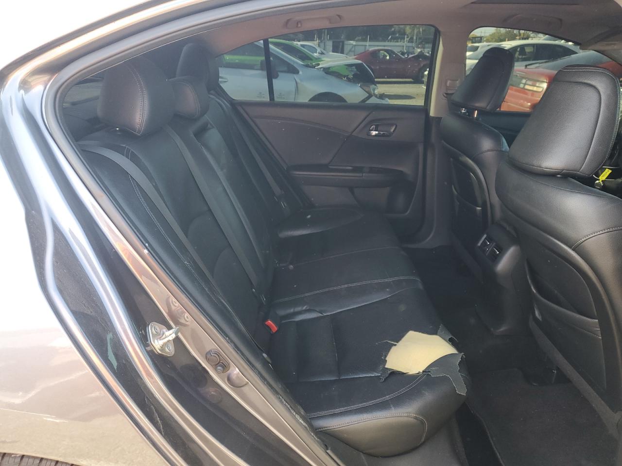 2014 Honda Accord Exl VIN: 1HGCR2F87EA305686 Lot: 63216135