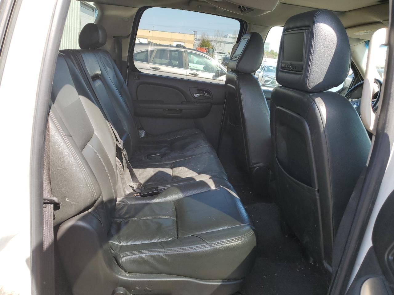 2007 Chevrolet Suburban K1500 VIN: 1GNFK16327J305149 Lot: 51619145