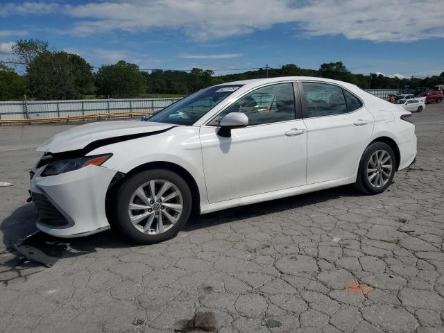 TOYOTA CAMRY LE 2021