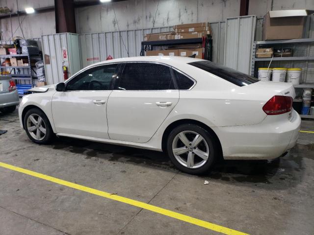 Седаны VOLKSWAGEN PASSAT 2014 Белы