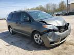 2014 Toyota Sienna  იყიდება Pekin-ში, IL - Front End